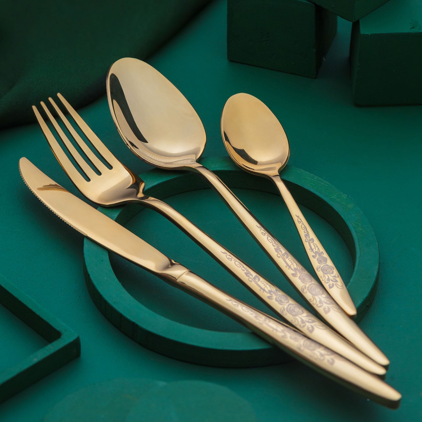 Ayd 24 Pcs Cutlery Set (For 6 Persons) Golden