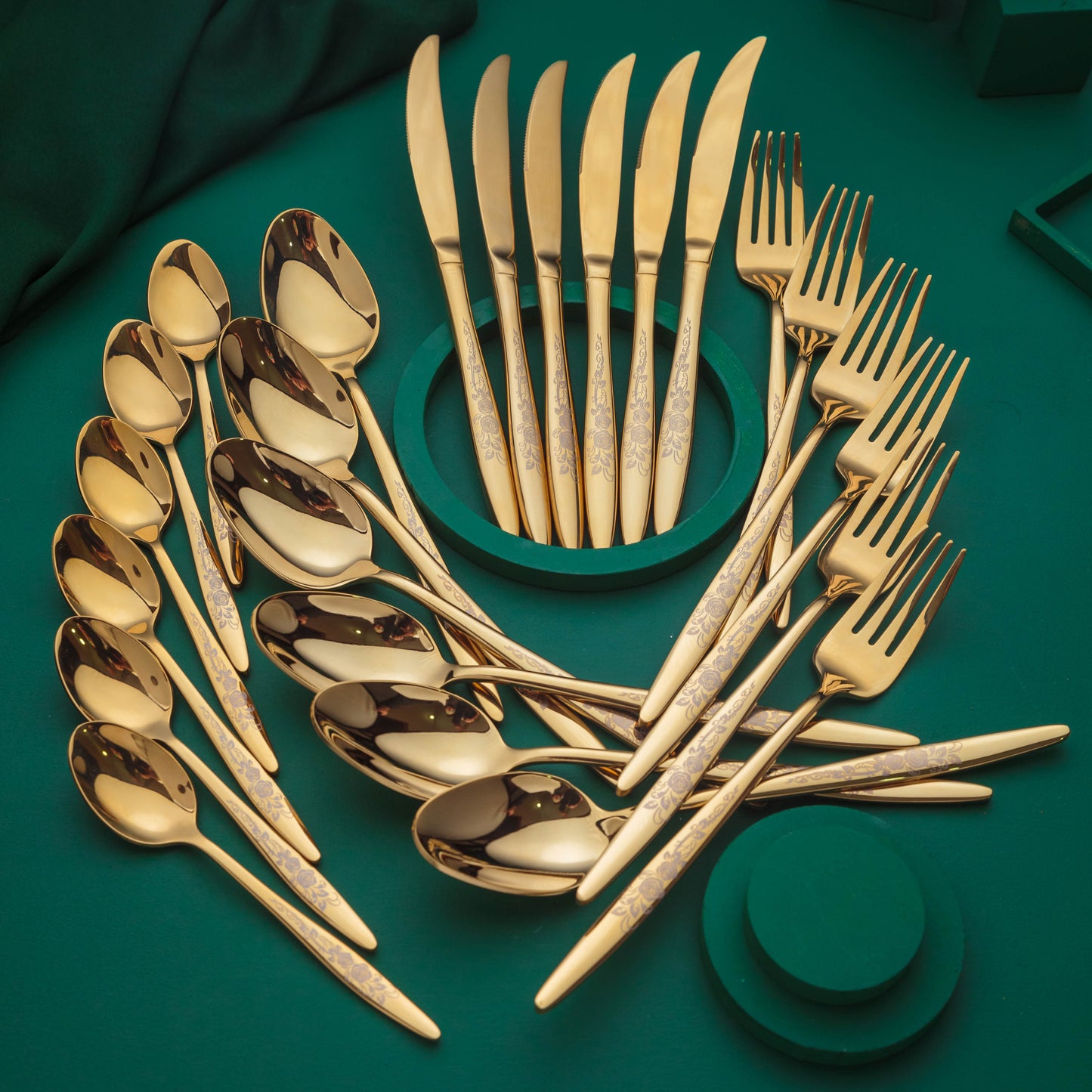 Ayd 24 Pcs Cutlery Set (For 6 Persons) Golden