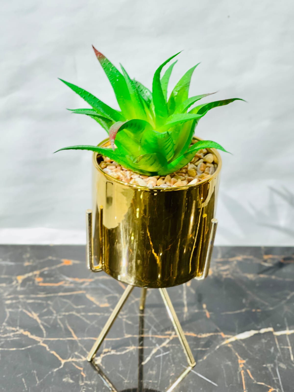 Ceramic Flower Pot With Metal Stand